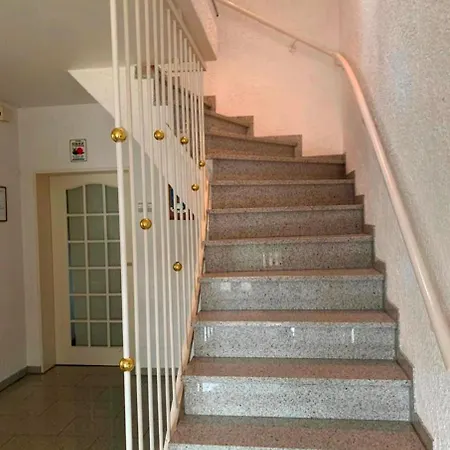 Iqbal-huette Maison d'hôtes